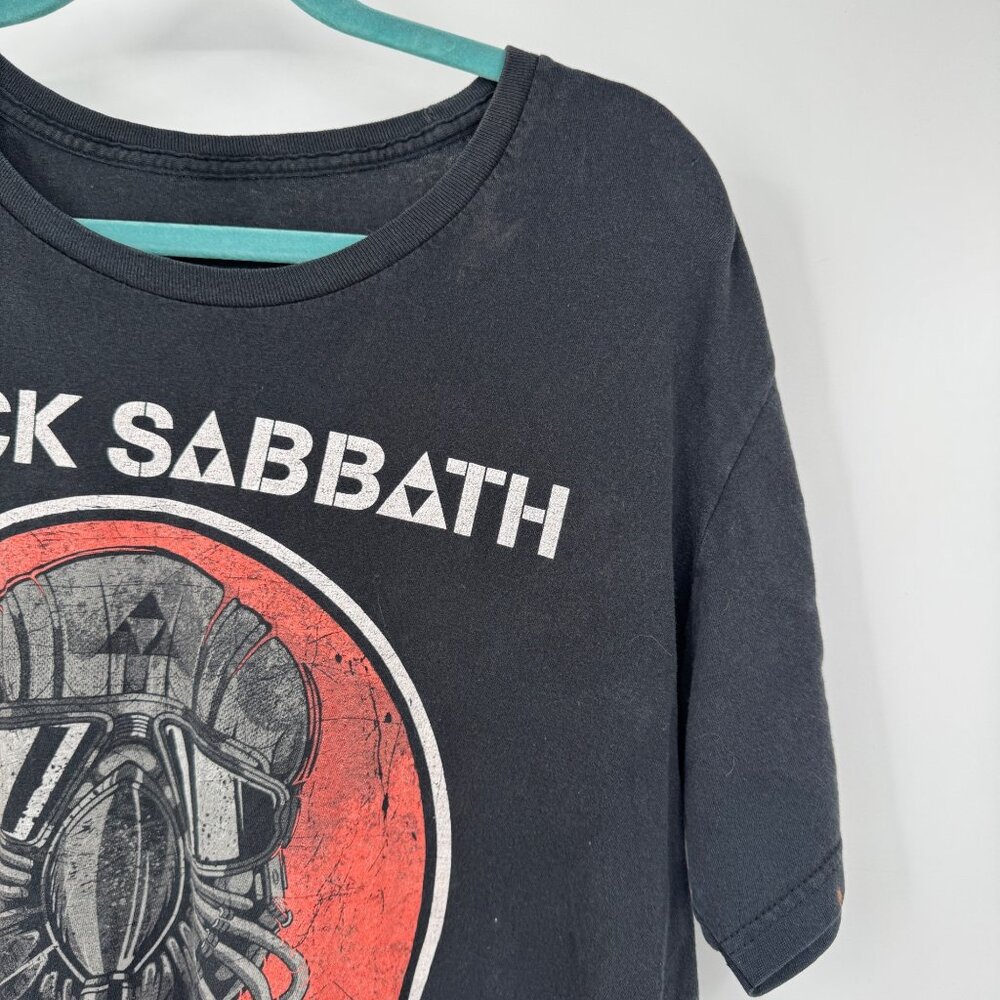 Black Sabbath Bay Island Sportswear Shirt XL Black Graphic Tee Never Say Die! De - Picture 2 of 8